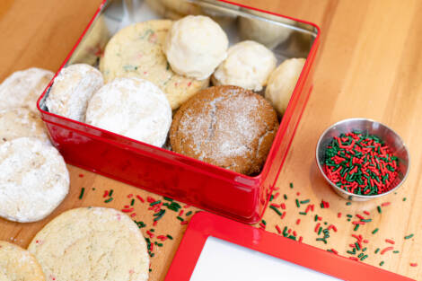 Holiday Cookie Tin